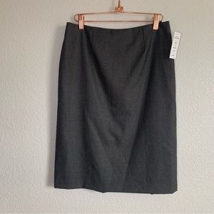 Tahari Gray pansil Skirt